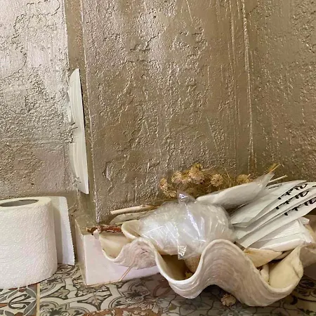 вірменська14 центр з балконом не далеко від ж д вокзалу звітні документи Lwów