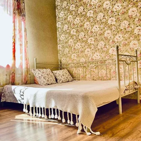 вірменська14 центр з балконом не далеко від ж д вокзалу звітні документи Lwów