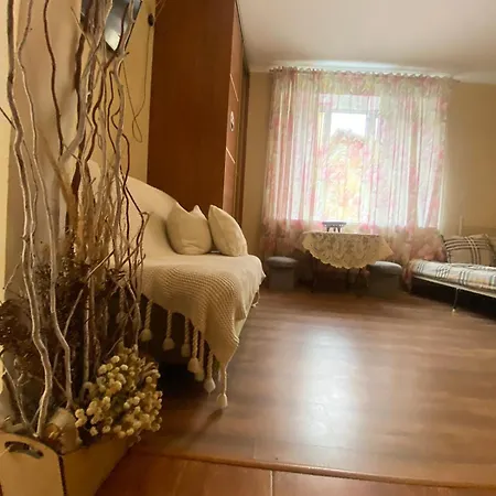 вірменська14 центр з балконом не далеко від ж д вокзалу звітні документи *