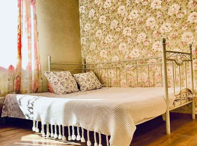 вірменська14 центр з балконом не далеко від ж д вокзалу звітні документи Leópolis