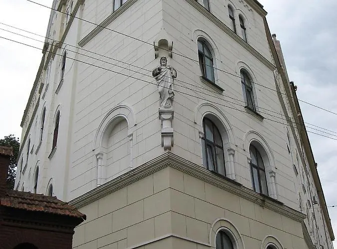 вірменська14 центр з балконом не далеко від ж д вокзалу звітні документи Apartamento