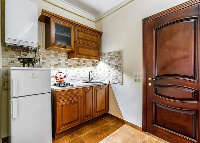 вірменська14 центр з балконом не далеко від ж д вокзалу звітні документи Apartment